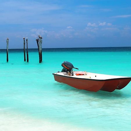 Marriott's Aruba Surf Club Hotell Palm Beach Exteriör bild