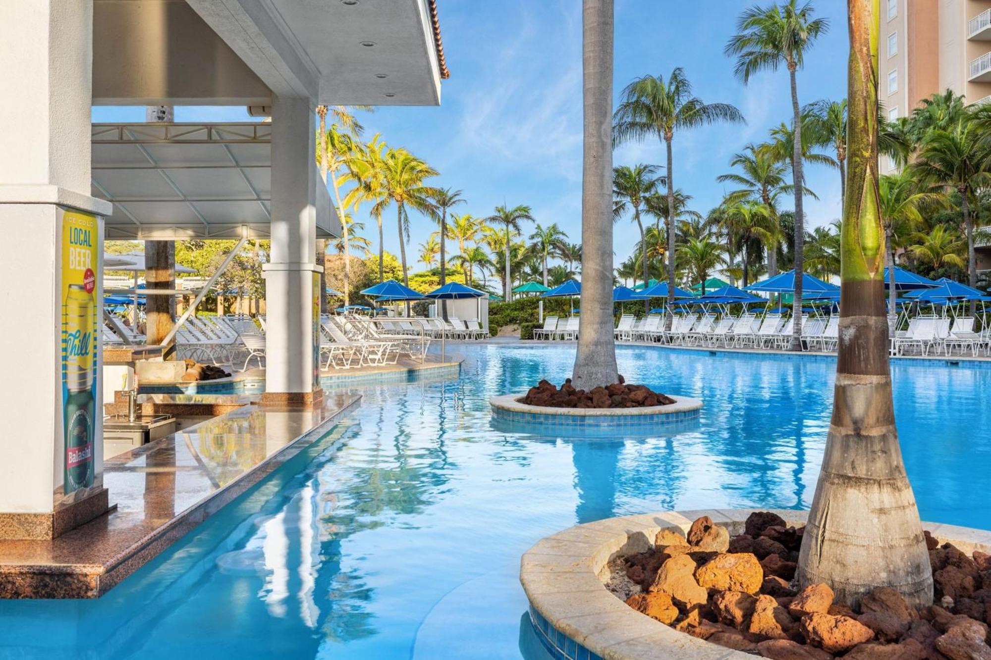 Marriott's Aruba Surf Club Hotell Palm Beach Exteriör bild